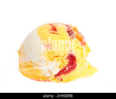 Eis: Eine bunte Kugel Eis isoliert auf weißem Hintergrund Stockfoto