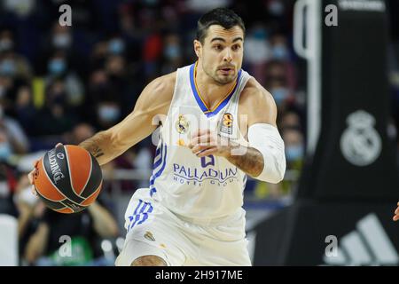 Madrid, Spanien, 2. Dezember 2021, Alberto Abalde von Real Madrid während des Euroleague-Basketballspiels von Turkish Airlines zwischen Real Madrid und Maccabi Playtika Tel Aviv am 2. Dezember 2021 im Wizink Center in Madrid, Spanien - Foto: IRH/DPPI/LiveMedia Stockfoto