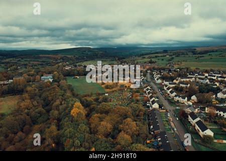 New Mills, Derbyshire. Blick auf Kinder Scout Stockfoto