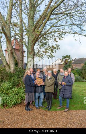 Fontwell, West Sussex, 3. Dezember 2021. Die Royal Horticultural Society gab am Freitag bekannt, dass Denmans Garden, ein RHS-Partnergarten, beim Wettbewerb „RHS Partner Garden of the Year“ zum regionalen Gewinner für die Südost- und Kanalinseln ernannt wurde. Der erste Wettbewerb lud RHS-Mitglieder ein, ‘für ihren bevorzugten 2021 Feel Good’-Garten zu stimmen, in Anerkennung der Vorteile für Gesundheit und Wohlbefinden, die sich aus dem Besuch von Gärten ergeben. Sechs Gärten wurden als regionale Gewinner ausgewählt und die Larch Cottage Nurseries wurde zum Gesamtsieger gewählt. „Es gibt viele tolle und wunderschöne RHS Stockfoto