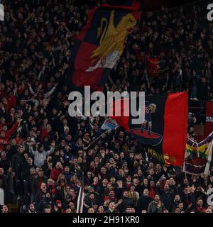 Genua, Italien. 01st Dez 2021. Genoa CFC Unterstützer während Genua CFC vs AC Mailand, italienische Fußballserie Ein Spiel in Genua, Italien, Dezember 01 2021 Quelle: Independent Photo Agency/Alamy Live News Stockfoto