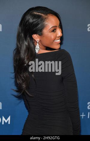 Tayshia Adams nimmt am 30. November 2021 in New York an den Footwear News Achievement Awards 2021 in der Casa Cipriani Teil. Stockfoto