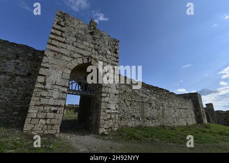 Hauptgewölbtes Eingangstor der Burg Methoni eine mittelalterliche Festung in der Hafenstadt Methoni, Messinia Peloponnes, Griechenland. Stockfoto