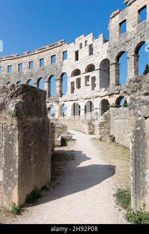 Antike römische Amphitheater in Pula, Kroatien Stockfoto