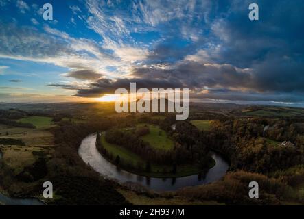 Sonnenuntergang bei Scott's View mit Blick über den River Tweed, über Old Melrose und die Eildon Hills dahinter. Bemersyde, Scottish Borders, Schottland, Großbritannien Stockfoto