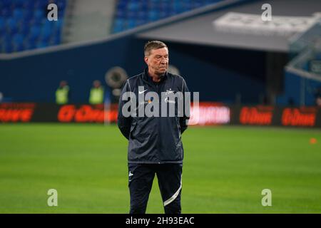 Sankt Petersburg, Russland. 03rd Dez 2021. Trainer von Zenit Mikhail Birjukow gesehen während des Fußballspiels der russischen Premier League zwischen Zenit Sankt Petersburg und Rostov in der Gazprom Arena. Endergebnis: Zenit 2:2 Rostov. Kredit: SOPA Images Limited/Alamy Live Nachrichten Stockfoto