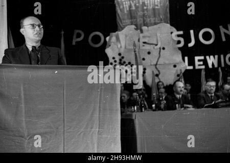 Warszawa, 1947-06. Krajowa konferencja Poalej Syjon Lewica - jednej z partii politycznych mniejszoœci ¿ydowskiej. Obrady dotyczy³y zakoñczonej w³aœnie sesji Organizacji Narodów Zjednoczonych, poœwiêconej utworzeniu pañstwa ¿ydowskiego w Palestynie. po/mgs PAP Dok³adny dzieñ wydarzenia nieustalony. Warschau, Juni 1947. Innenpolitische Konferenz von Poalej Syjon Lewica - einer der politischen Parteien der jüdischen Minderheit. Die Konferenz beendete gerade die UNO-Sitzung über die Schaffung eines jüdischen Staates in Palästina. po/mgs PAP Stockfoto