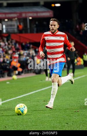 Granada, Spanien. 03rd Dez 2021. Quini Marin von Granada CF gesehen während des La Liga Santander Spiels zwischen Granada CF und Deportivo Alaves im Nuevo Los Carmenes Stadion in Granada.(Endstand - Granada CF 2:1 Deportivo Alaves) Credit: SOPA Images Limited/Alamy Live News Stockfoto