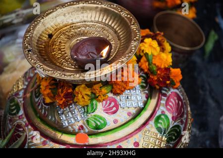 hindu Pooja kalash Bilder HD Stockfoto