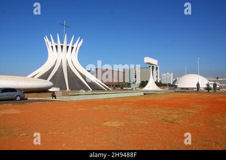 Kathedrale von Brasília und Nationalmuseum Stockfoto