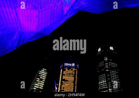 Die drei Hochhäuser, die 2020 im Stadtbezirk Mailand CityLife errichtet wurden, der Libeskind Tower (PwC-Hauptquartier), der Isozaki Tower (Allianz) und der Hadid Tower Stockfoto