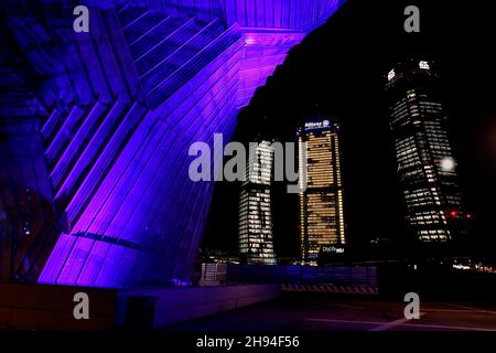 Die drei Hochhäuser, die 2020 im Stadtbezirk Mailand CityLife errichtet wurden, der Libeskind Tower (PwC-Hauptquartier), der Isozaki Tower (Allianz) und der Hadid Tower Stockfoto