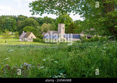 Das Cotswold-Dorf Coln Rogers, Gloucestershire, Großbritannien Stockfoto
