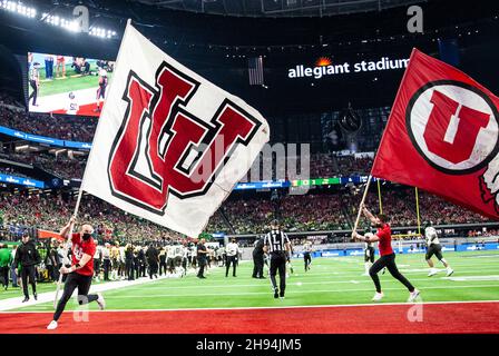 Allegiant Stadium. 03rd Dez 2021. NV U.S.A. Utah Utes feiert einen Touchdown während des NCAA Pac 12 Fußballmeisterschaftsspiels zwischen Oregon Ducks und den Utah Utes. Utah gewann 38-10 im Allegiant Stadium. Thurman James/CSM/Alamy Live News Stockfoto