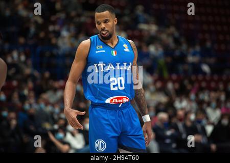 Assago, Mailand, Italien. 29th. November 2021. Mattia Udom (Italien) am zweiten Tag der FIBA Basketball-WM-Europameisterschaft (Endstand: Italien - Niederlande 75-73) (Bildnachweis: © Davide Di Lalla/Pacific Press via ZUMA Press Wire) Stockfoto