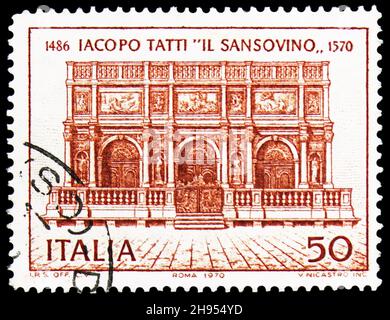 MOSKAU, RUSSLAND - 24. OKTOBER 2021: Die in Italien gedruckte Briefmarke zeigt Jacopo Tatti, den Sansovino, um 1970 Stockfoto