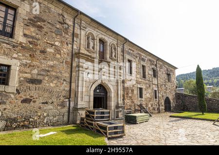 Kloster San Miguel der Duenas, ein Frauenkloster in der Bierzo-Region bei Ponferrada Stockfoto