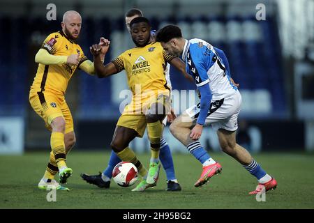 Bristol, Großbritannien. 04th Dez 2021. David Ajiboye von Sutton United beim Spiel der FA Cup 2nd-Runde zwischen Bristol Rovers und Sutton United am 4. Dezember 2021 im Memorial Stadium, Bristol, England. Foto von Dave Peters/Prime Media Images. Quelle: Prime Media Images/Alamy Live News Stockfoto