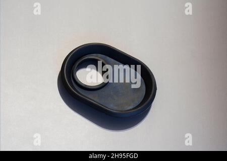 O-Ring, schwarzer Gummi abdichten. Abdichtung von NBR-Dichtungen für Hydrauliksystem, Heizkessel. Chemikalienbeständiges Ersatzteil Stockfoto