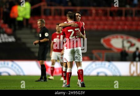 Die Spieler von Bristol City reagieren nach dem Spiel der Sky Bet Championship am Ashton Gate in Bristol. Bilddatum: Samstag, 4. Dezember 2021. Stockfoto