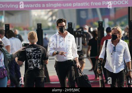 Jeddah, Saudi-Arabien. 04th Dez 2021. 04.12.2021, Jeddah Corniche Circuit, Jeddah, Formel 1 Grand Prix von Saudi-Arabien, im Bild Toto Wolff (Mercedes) Quelle: dpa/Alamy Live News Stockfoto