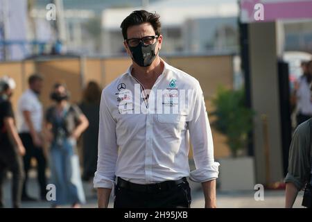 Jeddah, Saudi-Arabien. 04th Dez 2021. 04.12.2021, Jeddah Corniche Circuit, Jeddah, Formel 1 Grand Prix von Saudi-Arabien, im Bild Toto Wolff (Mercedes) Quelle: dpa/Alamy Live News Stockfoto