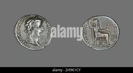 Denar (Münze) Mit Kaiser Augustus, 14-37. Sitzende weibliche Figur auf der Rückseite. Geprägt in der Colonia Copia Claudia Augusta Lugdunum, (modernes Lyon). Stockfoto