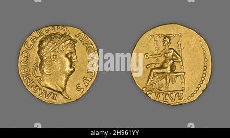 Aureus (Münze) mit Kaiser Nero, 66 (Dezember)-67 (Dezember), herausgegeben von Nero. Sitzende Frau auf der Rückseite. Geprägt in Rom. Stockfoto