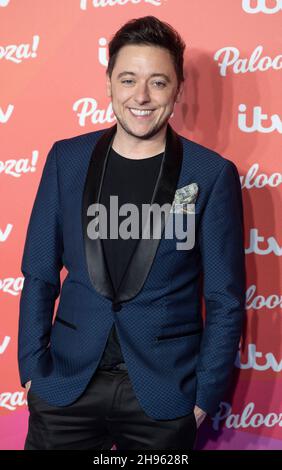 LONDON, ENGLAND - 23. NOVEMBER: Ash Palmisciano besucht ITV Palooza! 2021 in der Royal Festival Hall am 23. November 2021 in London, England. Foto von Stockfoto