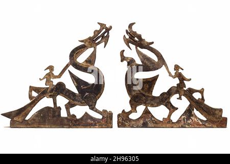 Unmunstals, die Drachen reiten: Abschnitte eines Grabgiebels, Han-Dynastie (206 B.C.-A.D. 220), 1st Jahrhundert B.C./A.D. Stockfoto