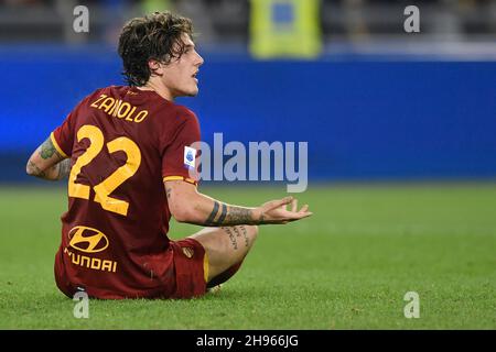 Rom, Italien. 04th Dez 2021. Nicolo Zaniolo von AS Roma während des Fußballspiels der Serie A zwischen AS Roma und dem FC Internazionale im Olimpico-Stadion in Rom (Italien), 4th. Dezember 2021. Foto Antonietta Baldassarre/Insidefoto Kredit: Insidefoto srl/Alamy Live News Stockfoto