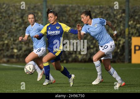 Alessia Rognoni von Hellas Verona während des 10th. Tages der Serie A Meisterschaft zwischen den Frauen von S.S. Lazio und den Frauen von Hellas Verona im stadio Mirko Fersini am 4th. Dezember 2021 in Formello, Italien. Stockfoto