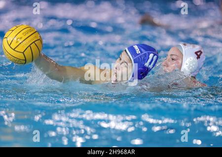 Roma, Italien. 04th Dez 2021. S. Centanni (Plebiscito Padova) während des SIS Roma gegen Plebiscito Padova, Waterpolo Italienische Serie A1 Frauenspiel in Roma, Italien, Dezember 04 2021 Quelle: Independent Photo Agency/Alamy Live News Stockfoto