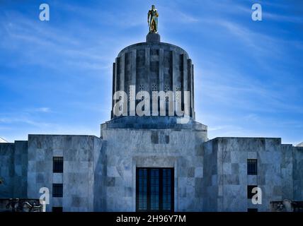 Blick auf das Oregon State Capitol Building Stockfoto