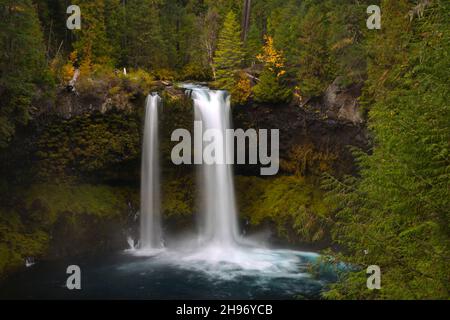 Koosah fällt auf die McKenzie River in Oregon Stockfoto