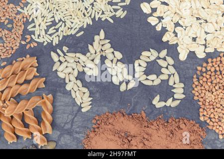 Verschiedene Zutaten Magnesium, Vitamine, Ballaststoffe und Mineralien. Gesund gesunde Ernährung Stockfoto