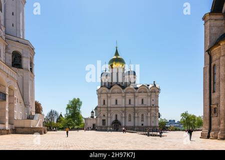 Moskau, Russland - 11. Mai 2021: Die Kathedrale des Erzengels im Moskauer Kreml, russisch-orthodoxe Kirche, die dem Erzengel Michael geweiht ist. Es ist lo Stockfoto