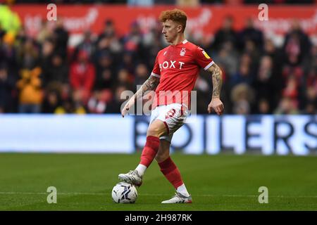 NOTTINGHAM, GB. DEZ 4th Jack Colback aus Nottingham Forest während des Sky Bet Championship-Spiels zwischen Nottingham Forest und Peterborough am City Ground, Nottingham, am Samstag, 4th. Dezember 2021. (Kredit: Jon Hobley | MI News) Kredit: MI Nachrichten & Sport /Alamy Live News Stockfoto