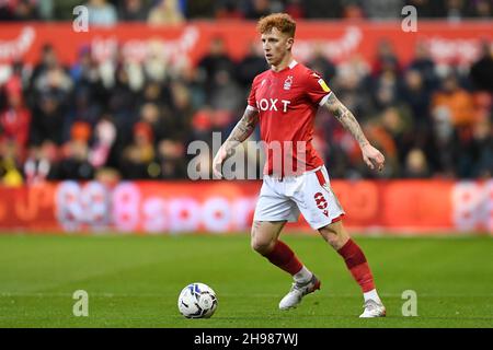 NOTTINGHAM, GB. DEZ 4th Jack Colback aus Nottingham Forest während des Sky Bet Championship-Spiels zwischen Nottingham Forest und Peterborough am City Ground, Nottingham, am Samstag, 4th. Dezember 2021. (Kredit: Jon Hobley | MI News) Kredit: MI Nachrichten & Sport /Alamy Live News Stockfoto