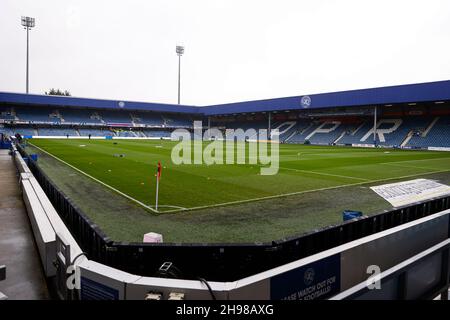 Allgemeiner Blick in den Boden vor dem Sky Bet Championship-Spiel im Kiyan Prince Foundation Stadium, London. Bilddatum: Sonntag, 5. Dezember 2021. Stockfoto