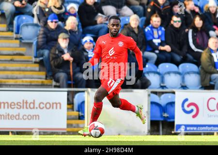 COLCHESTER, GBR. DEZ 5th Gavin Massey von Wigan in Aktion während des FA Cup-Spiels zwischen Colchester United und Wigan Athletic am Sonntag, den 5th. Dezember 2021 im JobServe Community Stadium, Colchester. (Kredit: Ivan Yordanov | MI Nachrichten) Kredit: MI Nachrichten & Sport /Alamy Live Nachrichten Stockfoto