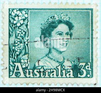 Foto einer grünen australischen Briefmarke 3D mit Queen Elizabeth II im Profil Stockfoto