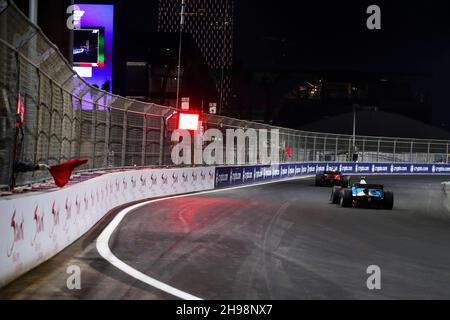 Red Flag, 12 Novalak Clément, MP Motorsport, Dallara F2, Aktion während des 7th. Rennens der FIA Formel-2-Meisterschaft 2021 vom 3. Bis 5. Dezember 2021 auf dem Jeddah Corniche Circuit in Jeddah, Saudi-Arabien - Foto Florent Gooden / DPPI Stockfoto