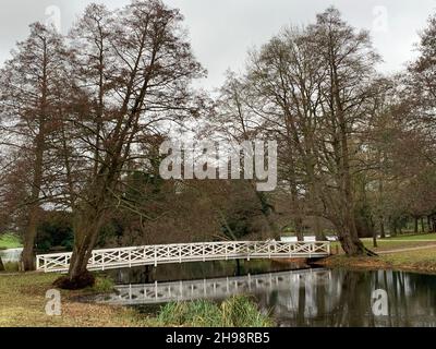 Brücke an der Stowe School und Landschaftsgärten Northamptonshire UK Stockfoto