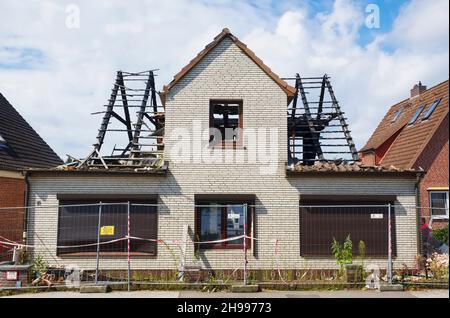 Abgebranntes Haus in Neuenfelde, Hamburg, Deutschland Stockfoto