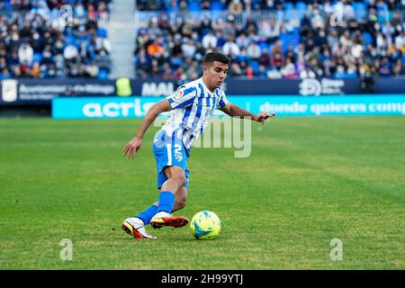 Malaga, Spanien. 05th Dez 2021. Victor Gomez von Malaga CF in Aktion beim LaLiga SmartBank Spiel zwischen Malaga CF und SD Amorebieta im La Rosaleda Stadium. Endergebnis; Malaga CF 1:2 SD Amorebieta. (Foto von Francis Gonzalez/SOPA Images/Sipa USA) Quelle: SIPA USA/Alamy Live News Stockfoto