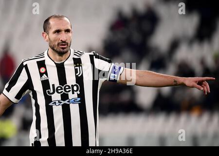 Turin, Italien. 05th Dez 2021. Giorgio Chiellini vom FC Juventus reagiert während des Fußballspiels der Serie A 2021/2022 zwischen dem FC Juventus und dem FC Genua im Juventus-Stadion in Turin (Italien) am 5th. Dezember 2021. Foto Federico Tardito/Insidefoto Kredit: Insidefoto srl/Alamy Live News Stockfoto