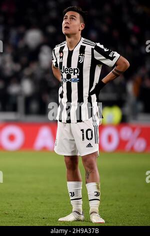 Turin, Italien. 05th Dez 2021. Paulo Dybala vom FC Juventus reagiert während des Fußballspiels der Serie A 2021/2022 zwischen dem FC Juventus und dem FC Genua im Juventus-Stadion in Turin (Italien) am 5th. Dezember 2021. Foto Federico Tardito/Insidefoto Kredit: Insidefoto srl/Alamy Live News Stockfoto