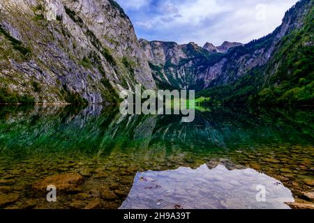 Obersee Bergsee in den Alpen, Bayern, Deutschland Stockfoto