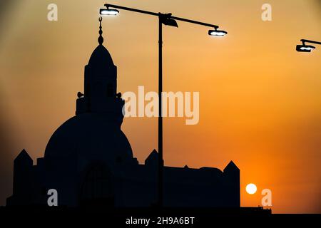 Moschee-Sonnenuntergang-Atmosphäre während des Formel 1 stc Saudi Arabian Grand Prix 2021, 21th Runde der FIA Formel 1 Weltmeisterschaft 2021 vom 3. Bis 5. Dezember 2021 auf dem Jeddah Corniche Circuit, in Jeddah, Saudi-Arabien - Foto: Florent Gooden/DPPI/LiveMedia Stockfoto